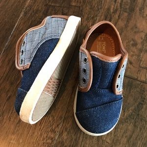 Toms Shoes - TOMS Denim/Plaid Size 7 worn once, like new! Toms Shoes - TOMS Denim/Plaid Size 7 worn once, like new!